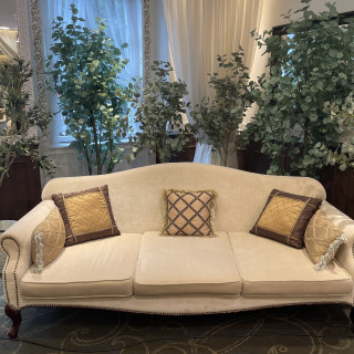 高砂はソファを選びました。