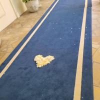 ブーケトス後