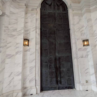 門が大きいです