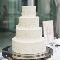 ウェディングケーキ