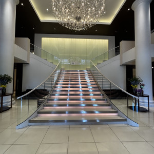 入り口からお姫様になれたような気分になるロビーです!|765259さんのグレイスヒル・オーシャンテラスの写真(2508632)