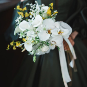 カラードレスの雰囲気も考え、ブーケを作ってくださいました。|765270さんのInStyle wedding KYOTO/テイクアンドギヴ・ニーズウェディングの写真(2519033)