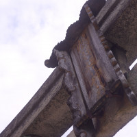 鳥居の前で記念写真を撮影しました