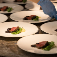 メインのお肉料理です