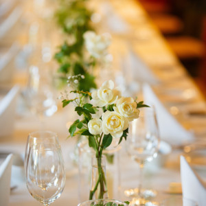 お花は花瓶にいけてもらいました|765341さんの小笠原伯爵邸の写真(2508965)