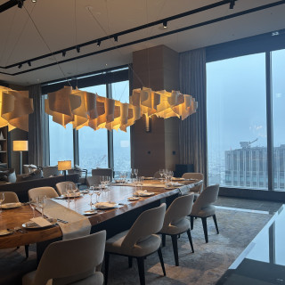 家族婚の場合はこちらの会場もあります。2次会にも使用可能。