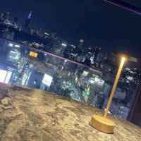 夜景が照明と合い、綺麗です。