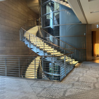 写真スポットの光の階段