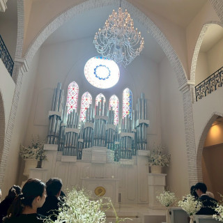 自然光が溢れるチャペル