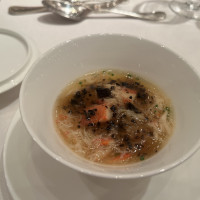 旨味の強い、茶碗蒸しのようなスープ