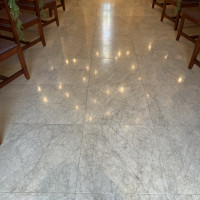 チャペルの床の模様