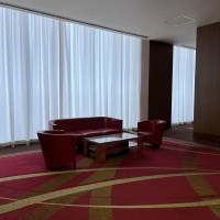 ロビーのソファ