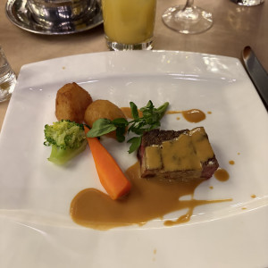 お肉料理|765463さんのグランディエールブケトーカイの写真(2631246)