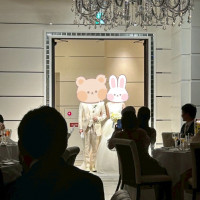 ニューヨーククリスタルで下から登場しました