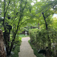 チャペル側から見た中庭