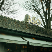 ASOの文字が目印です