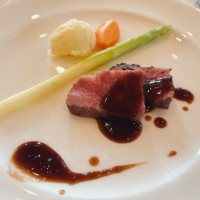 お肉はホロホロで美味しくワインにも非常に合います！