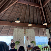 外国人の牧師先生が素敵な結婚宣誓をしてくださいます