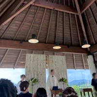 外国人の牧師先生が素敵な結婚宣誓をしてくださいます