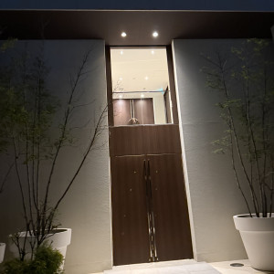 上の扉が開き、サプライズ・ブーケトス・菓子まきなどができます|766012さんのBIANCARA HILLSIDE TERRACE（ビアンカーラ ヒルサイドテラス）の写真(2512812)