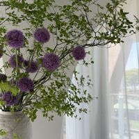 毎週変わる挙式会場中央のお花。