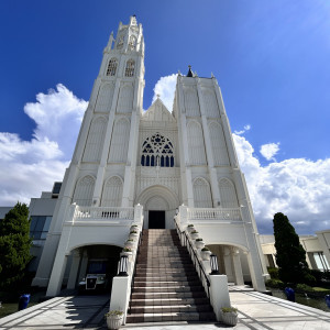 豪華なチャペル外観|766152さんのノートルダムマリノア/FIVESTAR WEDDINGの写真(2551253)