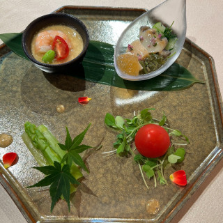 前菜の試食