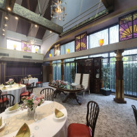 別館の披露宴会場です。広くて天井が高かったです。
