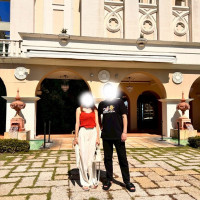 フラワーシャワーした後はここでゲストと写真撮影