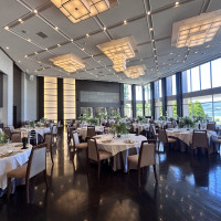 床も木で濃ゆいブラウンのため温かさを感じられる