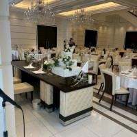 ソファでなくテーブルの高砂