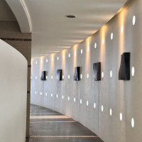 披露宴会場までの道なり。ここも前撮りで使用されるそうです。