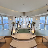 バージンロードを歩く前の景色