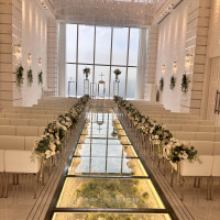 入口から挙式正面をみた風景