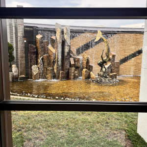 水が流れており、趣を感じられる|766253さんのノートルダムマリノア/FIVESTAR WEDDINGの写真(2569445)