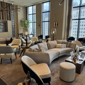 披露宴会場前のゲスト待機場所も広くてよかった|766273さんのキンプトン新宿東京の写真(2513692)