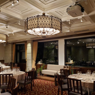 披露宴会場
50名前後の式で利用可能と聞きました