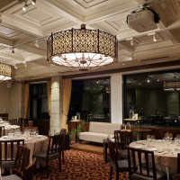 披露宴会場
50名前後の式で利用可能と聞きました