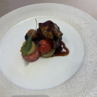 お肉料理です。