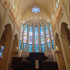 この青いステンドグラスに一目惚れしました。|766362さんのヴェルジェくらしき/FIVESTAR WEDDINGの写真(2514456)