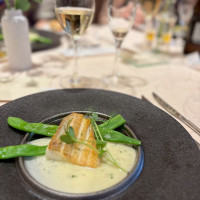 スズキのポワレ 酢橘風味のブールブランソース