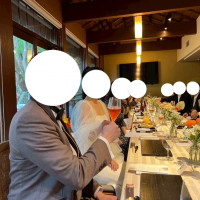 明るく暖かな雰囲気の披露宴会場。