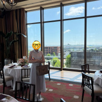 披露宴会場からの景色です。
逆光は無しです