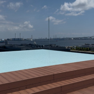 屋上です
いろんな横浜の景色をバックに撮影できると思います。|766554さんのTHE GRAND ORIENTAL MINATOMIRAI(グランドオリエンタル みなとみらい)の写真(2522693)