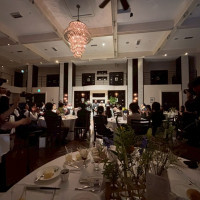 天井も高く、とても素敵な会場です。