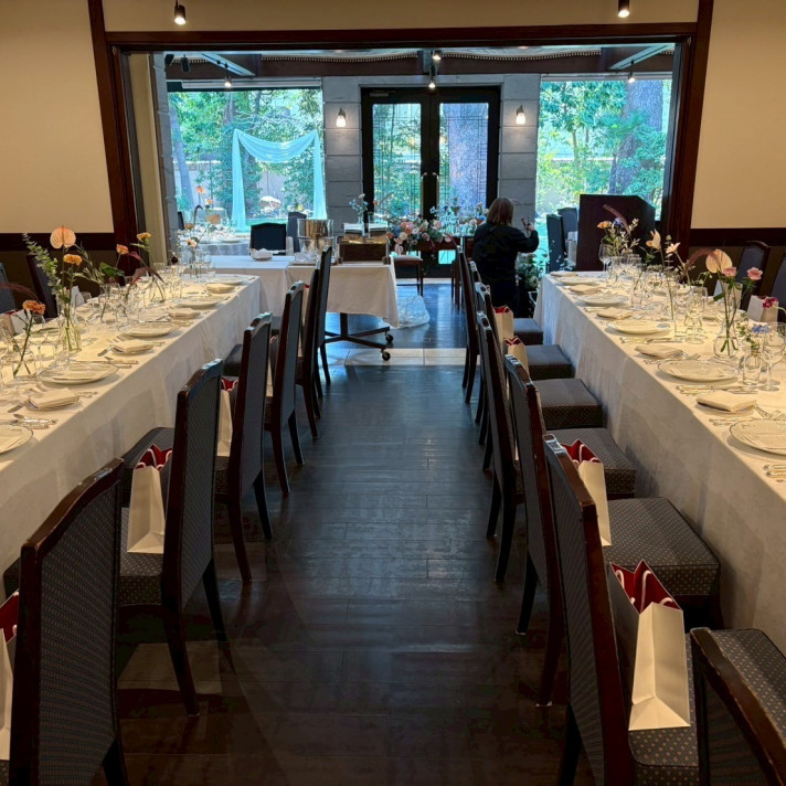 明るい時間帯の披露宴会場2