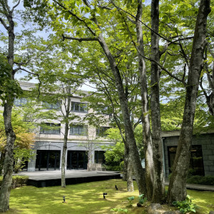 自然の多い庭|767078さんの旧軽井沢KIKYOキュリオ・コレクションbyヒルトン(元:旧軽井沢ホテル)の写真(2517831)
