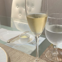 試食のシャンパン