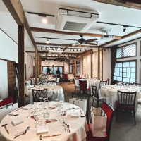 アットホームで暖かい披露宴会場！