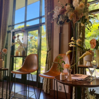 上の装花がいらなかった(後ろが通りにくい&顔が曇る)